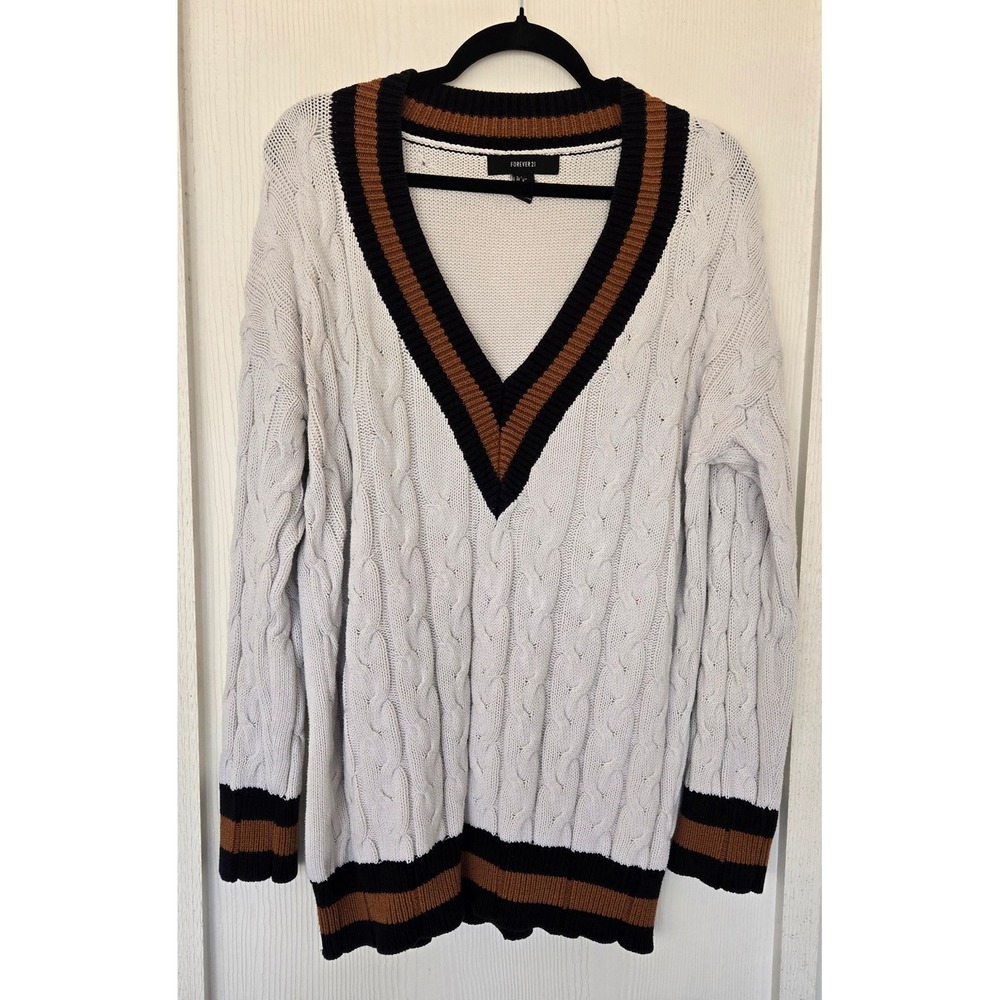 V-Neck Cable Knit Sweater Size L Tenniscore Preppy Old Money Academia Collegiate